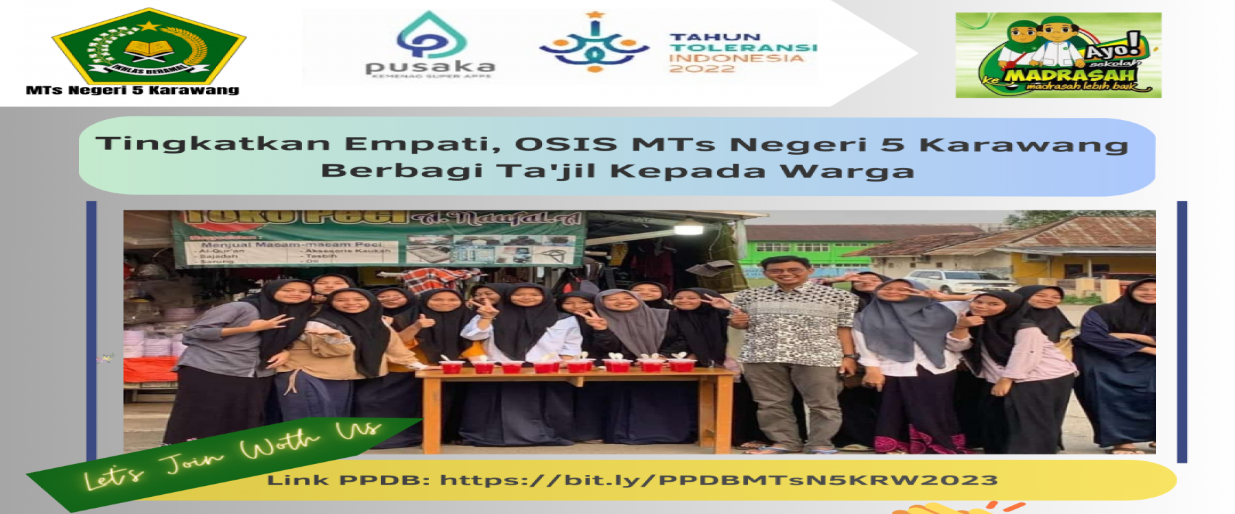 Tingkatkan Empati, OSIS MTs Negeri 5 Karawang Berbagi Ta'jil Kepada Warga